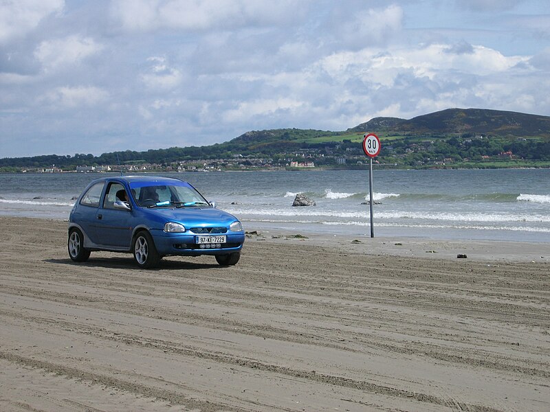 File:Driving on Dollymount Strand.jpg