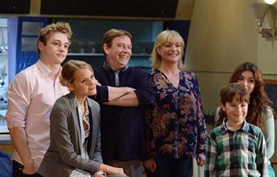 From left to right: Peter, Lucy, Ian, Jane, Bobby and Cindy in 2014