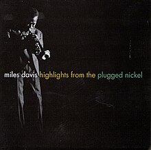 miles davis plugged nickel 1965紙に経年による変色があります