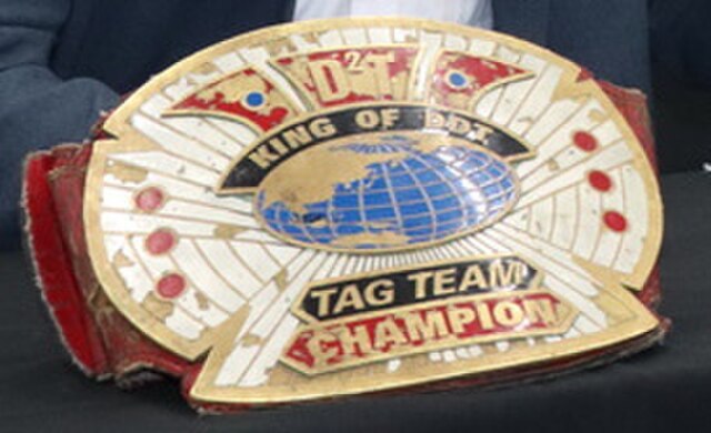 First belt design used from 2001 to 2020