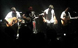 Guster performing "Jesus on the Radio (unplugged)" at Ohio State University in 2006 N12453669 33872108 5270.jpg