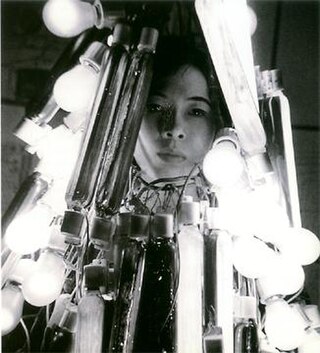 <span class="mw-page-title-main">Atsuko Tanaka (artist)</span> Japanese artist (1932–2005)