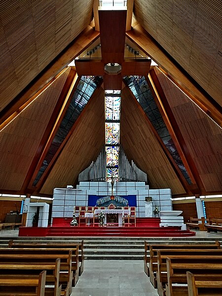 File:Mostar RC Cathedral (interior view).jpg