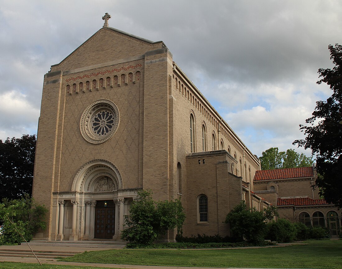 File:CSTchapelWinonaMN.jpg