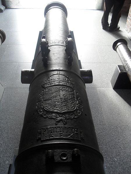 File:Cannon with arms of Philip II as King of England and Ireland.jpg