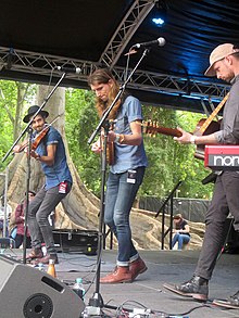 The East Pointers optreden in WOMADelaide, Australië, maart 2017