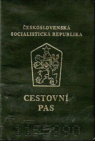 Чехословакия паспортының алдыңғы мұқабасы (80-жылдар) .jpg