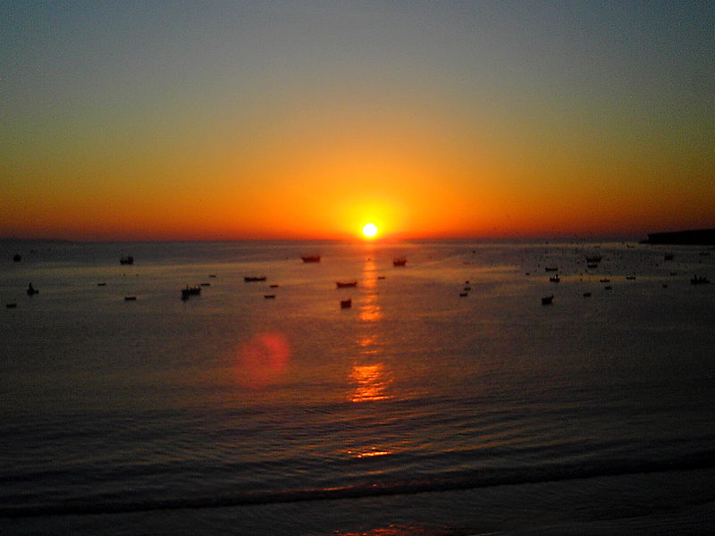 File:Morning view of Pishukan Beach.jpg