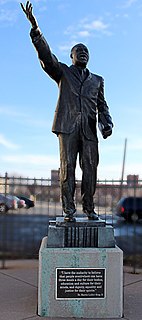 Statue of Martin Luther King Jr. (Milwaukee)