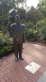 <i>Royal Rosarian</i> Statue in Portland, Oregon, U.S.