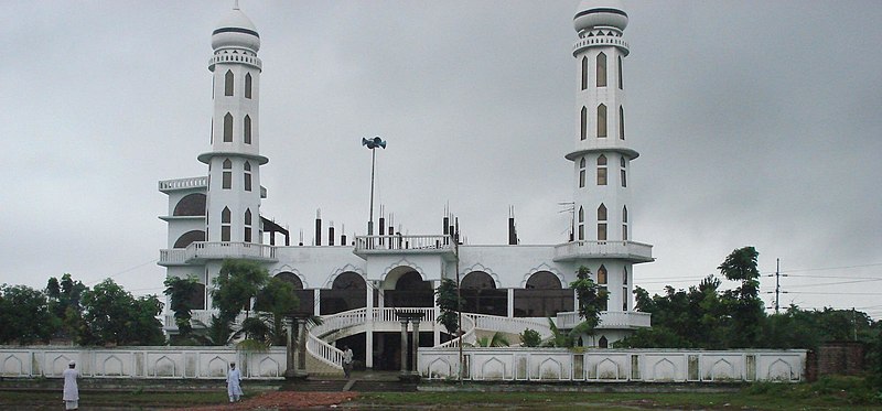 File:Terminal Mosque (Masjid).jpg