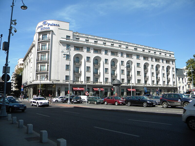 File:Bucuresti, Romania, Hotel Athenee Palace Hilton, B-II-m-B-18703.JPG