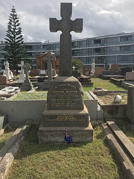 File:Grave of Sir Edmund Barton 2018.jpg