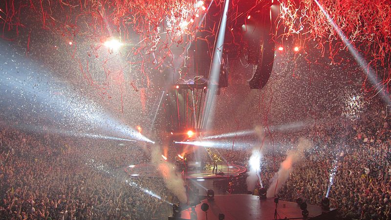 File:Muse Drones World Tour.jpg