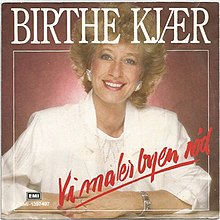 Birthe Kjær-Vi daha büyük byen rød.jpg