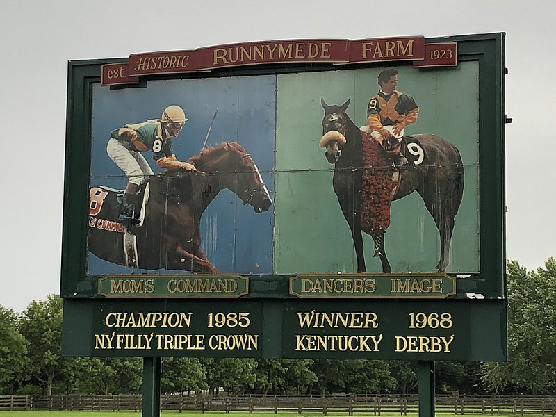 File:Runnymede Farm sign North Hampton NH.jpg