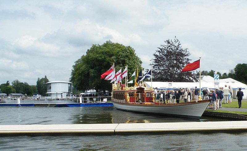 File:Gloriana Henley Royal Regatta 2012.jpg