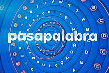 "Pasapalabra" on background of letters in alphabetic circles