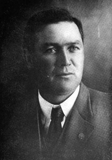 Portrait of Dr. Ira Erven Huffman circa 1913.png