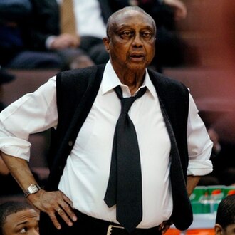 Chaney coaching the Temple Owls in 2006