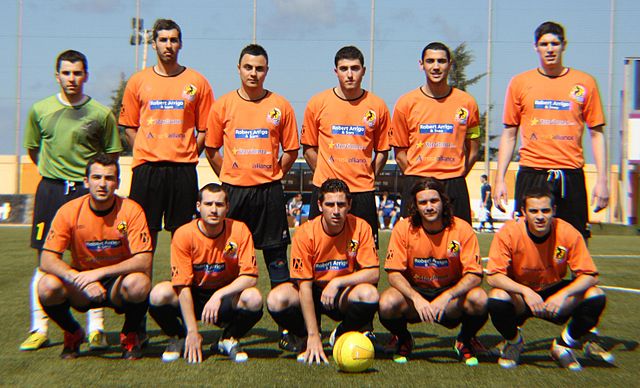 Swieqi United team before Sirens in 2010