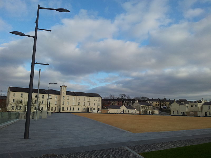 File:Ebrington Square, Derry,.jpg