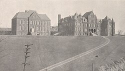 Campus of the Western University of Pennsylvania, the prior name of the University of Pittsburgh, on what is now Pittsburgh's North Side before the move of the university to the Oakland section of Pittsburgh in 1909 Pitt1890to1909.jpg