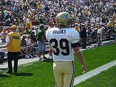 Brooks before the 2007 opener against Notre Dame