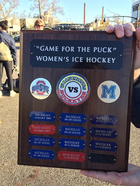 File:Michigan-Ohio State women's hockey plaque.jpg