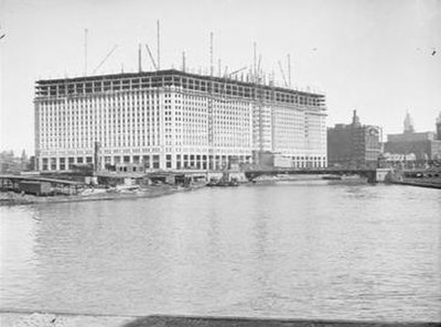 Merchandise Mart under construction, 1929