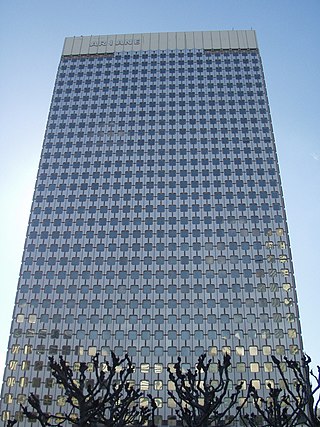 <span class="mw-page-title-main">Tour Ariane</span> Office skyscraper located in La Défense