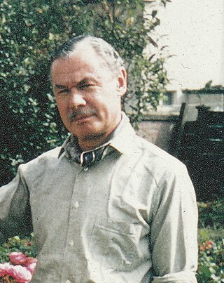 <span class="mw-page-title-main">Cyril Aldred</span> English Egyptologist, art historian, and author