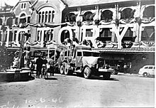 Great Northern Railway Station during post-war victory celebrations on 10 June 1946 Townsvillerailwaystationvictory.jpg