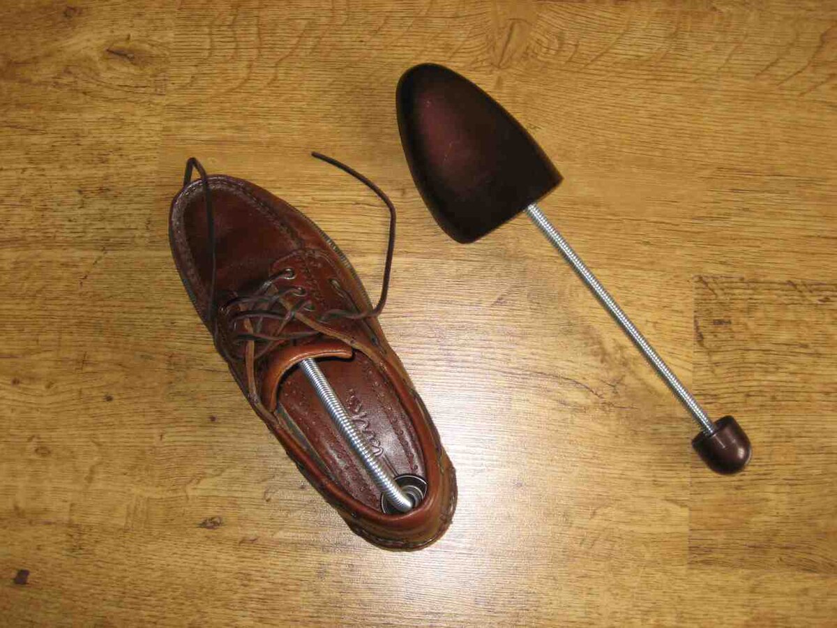 golf shoe trees