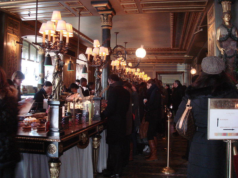 File:Laduree-champselysees-interior.jpg