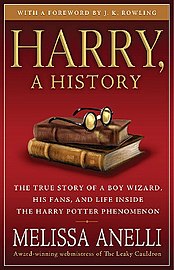 Обложка Гарри, История; желтый текст на красном фоне.