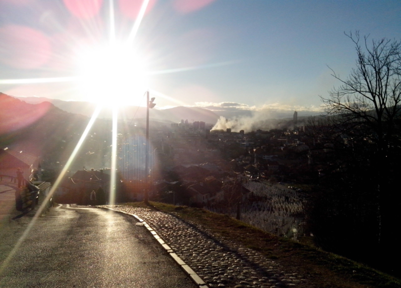 File:View at Sarajevo 7 February 2014 during protests in BiH.png