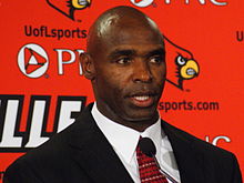 Coach Strong Charlie Strong in 2009.JPG