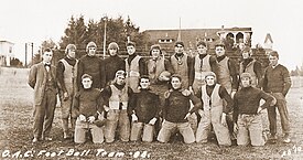 08-OAC-footballteam.jpg