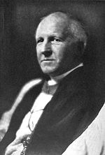 Cosmo Lang, Archbishop of York (1918).jpg