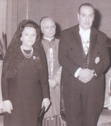 Nina (l) and Charles Helou (r) at the Vatican.png