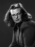 Jackson in 1940<ref>{{cite news |last1=Miller |first1=Laura |title=The Alternating Identities of Shirley Jackson |url=https://www.nytimes.com/2021/07/11/books/review/laurence-jackson-hyman-the-letters-of-shirley-jackson.html |access-date=August 3, 2022 |work=The New York Times |date=July 11, 2021}}</ref>