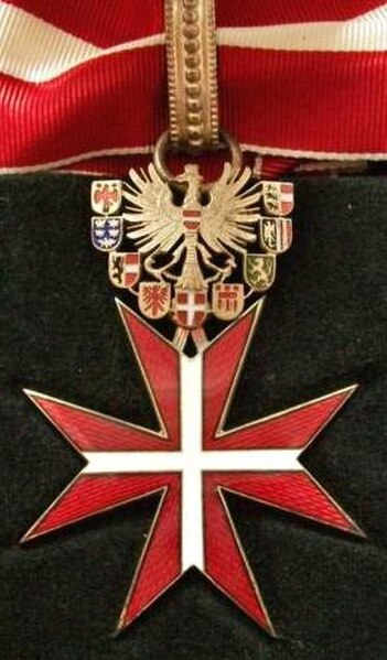 Decoration for Services to the Republic of Austria (typical form)