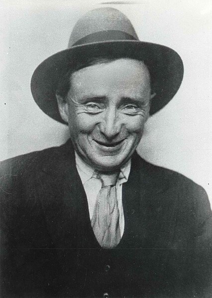 File:Pádraic Ó Conaire.jpg