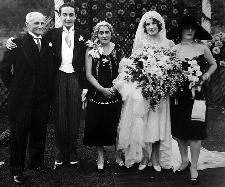 File:Wedding of Irving Thalberg and Norma Shearer.jpg