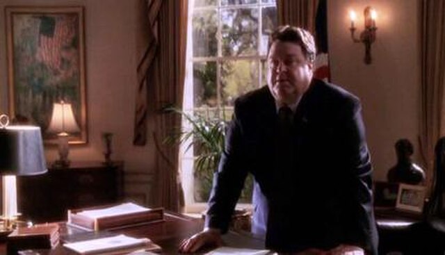 A 2003 plot twist has House Speaker Glen Allen Walken (John Goodman) become Acting President when Zoey Bartlet is kidnapped.