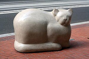 Chat au repos sculpture.jpg