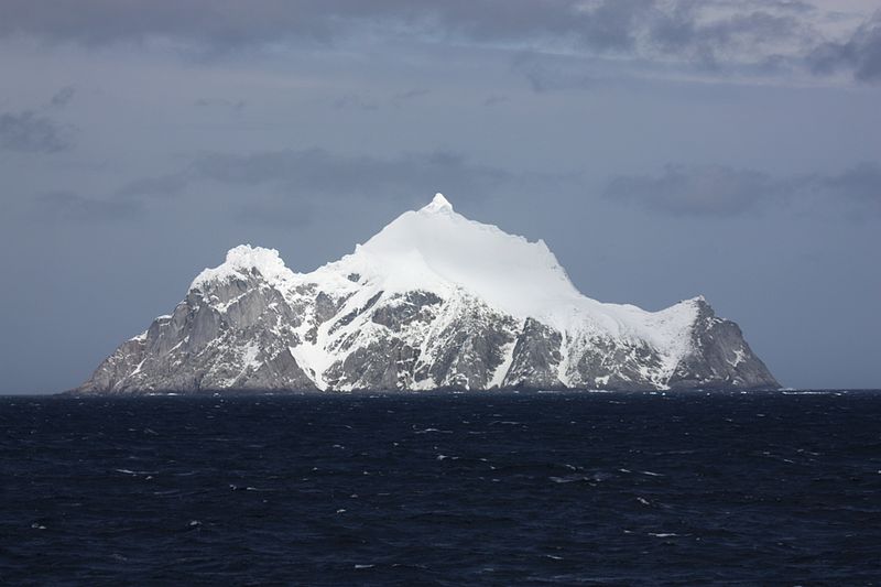 File:Cornwallis Island South Shetland December 2014.jpg