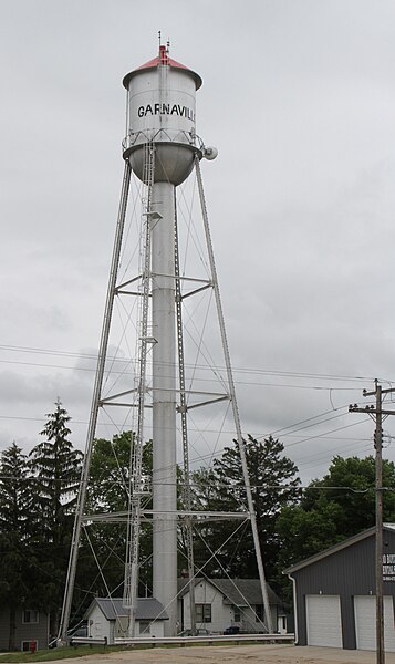 File:WaterTowerGarnavilloIowa.jpg