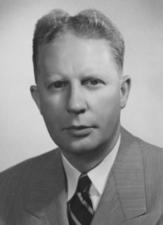 E. Wilson Lyon American diplomatic historian